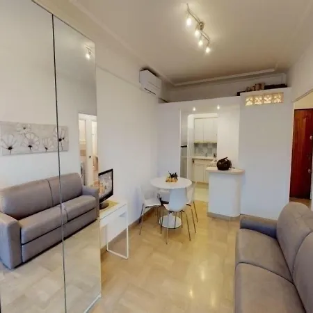 Appartement Beau 2p En Dernier Etage En Plein Centre Menton